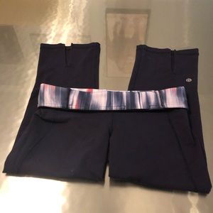 EUC Lululemon Fold over waist Capris